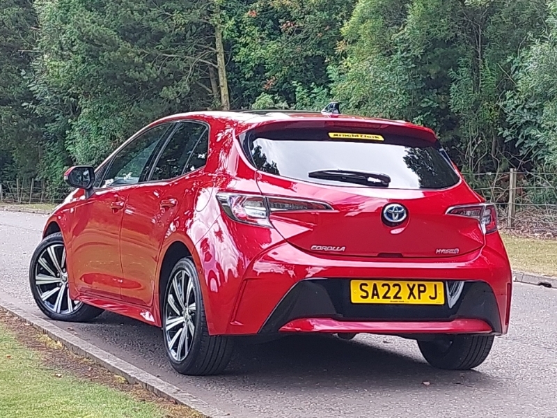 Toyota Corolla 1.8 Vvt-i Hybrid Design Cvt Panoramic Roof Red #2
