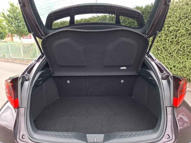 Toyota C-Hr Icon #18