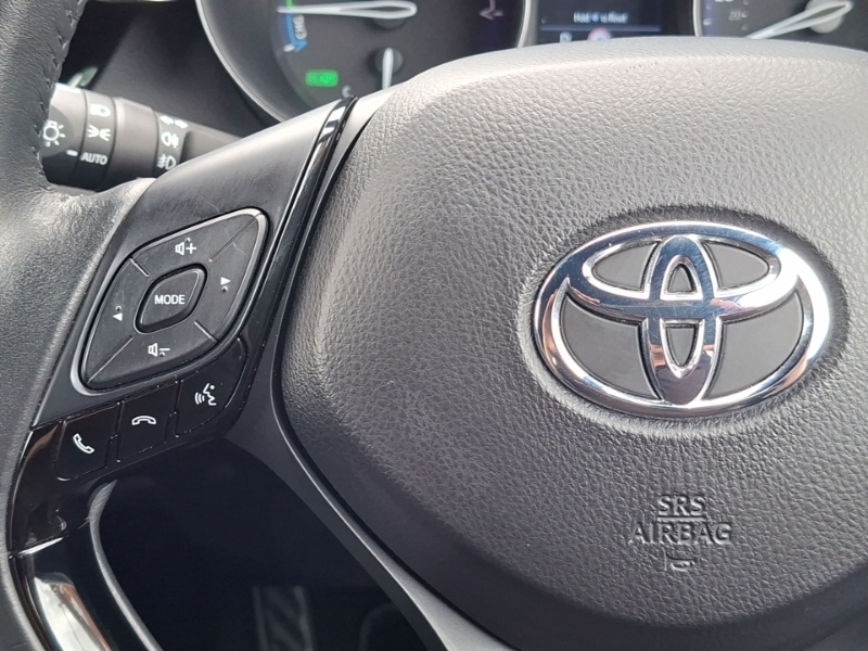 Toyota C-Hr Icon #12