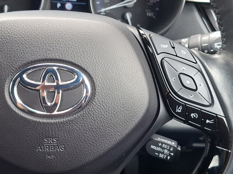 Toyota C-Hr Icon #13
