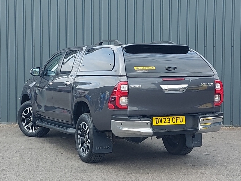 Toyota HILUX Invincible Dcab Pick Up 2.8 D-4d Grey #2