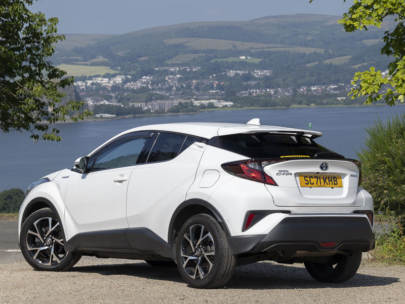 Toyota C-Hr 1.8 Hybrid Design Cvt White #2
