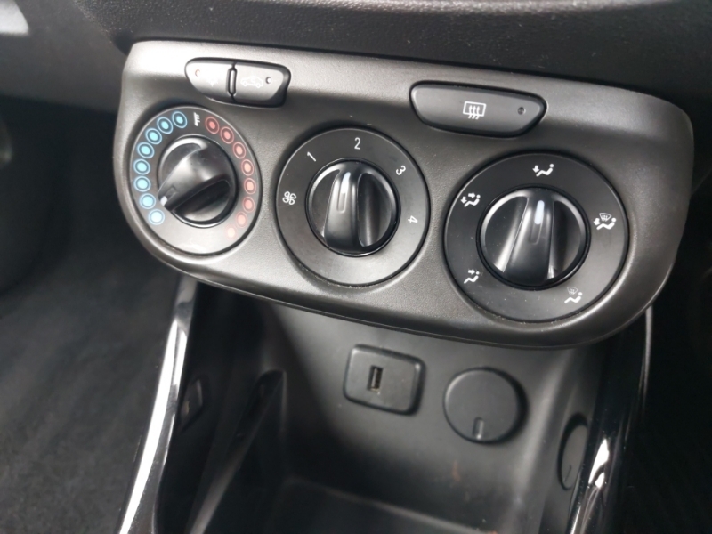 Vauxhall Adam 1.2I Griffin Euro 6 Blue #14