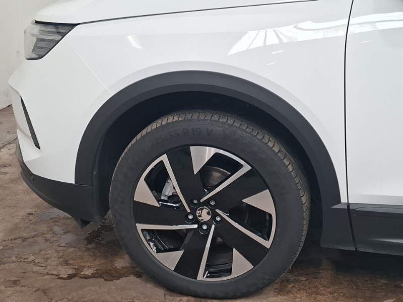 Vauxhall Grandland Suv White #19
