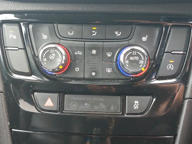 Vauxhall Mokka X 1.4T Design Nav White #17