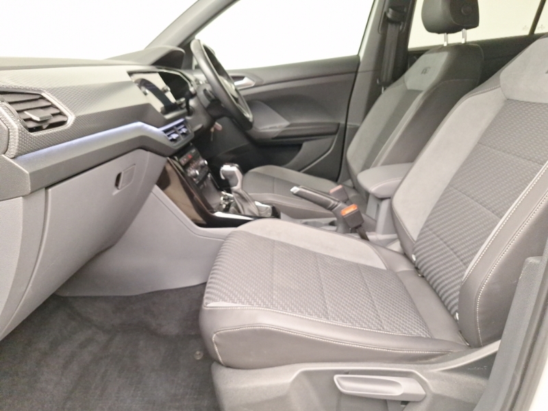 Volkswagen T-Cross 1.0 Tsi 115 R-line Dsg White #5