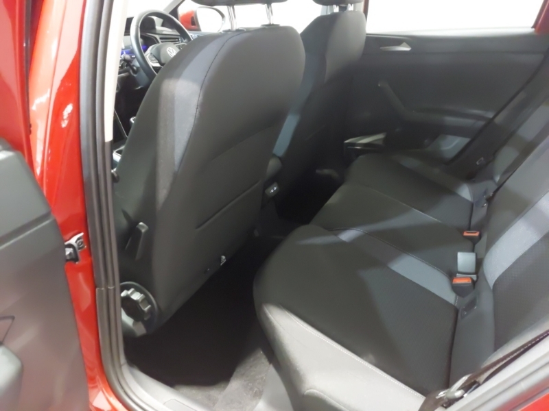Volkswagen Taigo 1.0 Tsi 110 Life Red #6