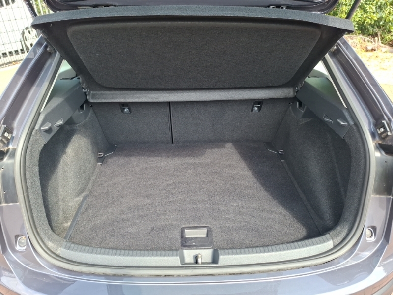 Volkswagen Taigo Match White #18