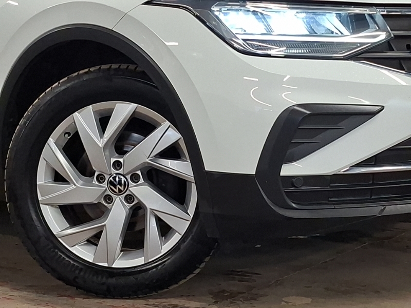 Volkswagen Tiguan 1.5L Null Blue #20
