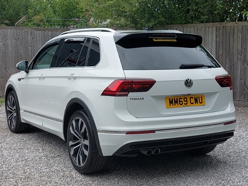 Volkswagen Tiguan 2.0 Tdi 150 R-line Tech Dsg White #2