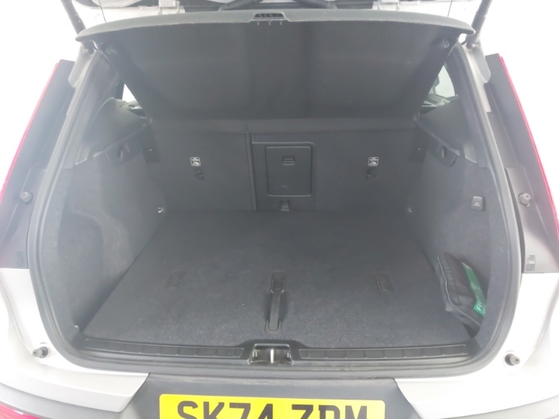 Volvo XC40 2.0 B4p Ultra Dark Blue #18
