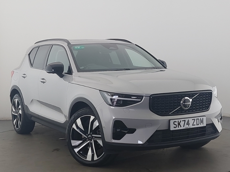Volvo XC40 2.0 B4p Ultra Dark Silver