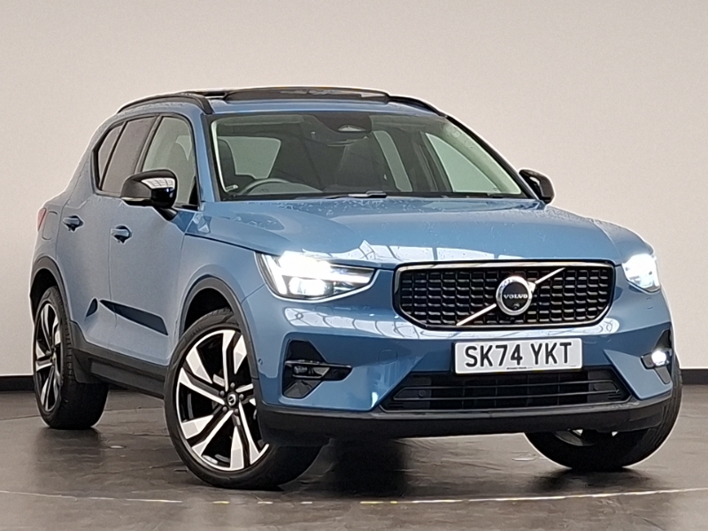 Volvo XC40 2.0 B4p Ultra Dark Blue