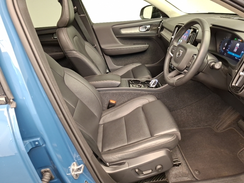 Volvo XC40 2.0 B4p Ultra Dark SK74YKT Blue #6