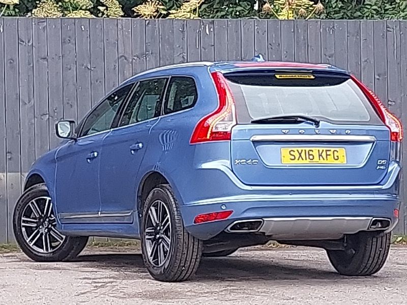 Volvo XC60 D5 220 Se Lux Nav Awd Blue #2