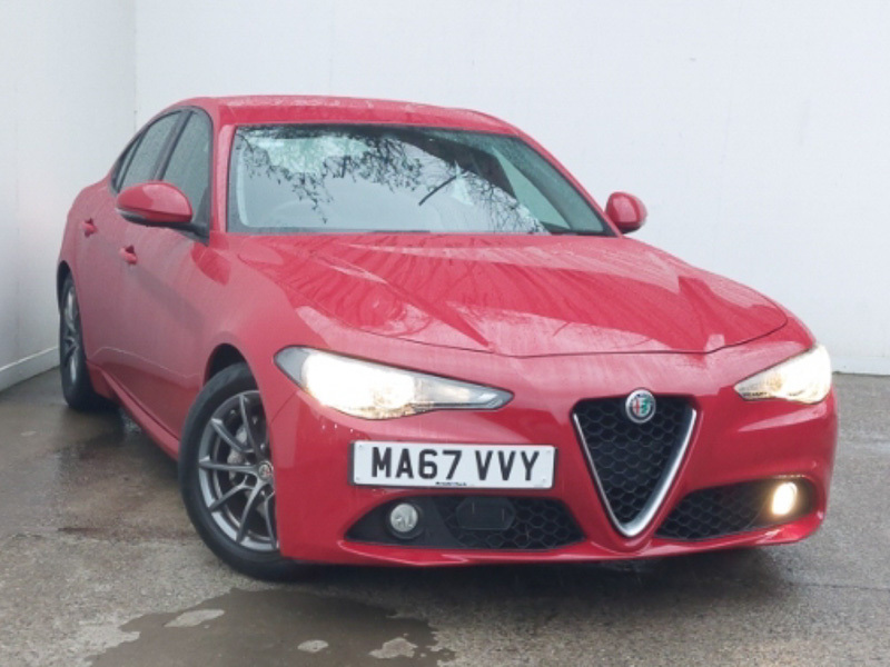 Alfa Romeo Giulia 2.2 Jtdm-2 180 Super Red