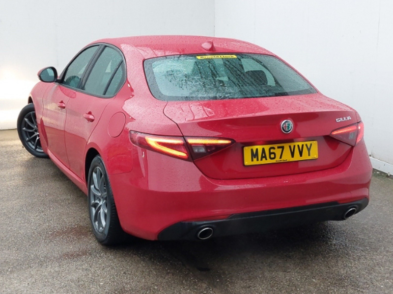 Alfa Romeo Giulia 2.2 Jtdm-2 180 Super Red #2
