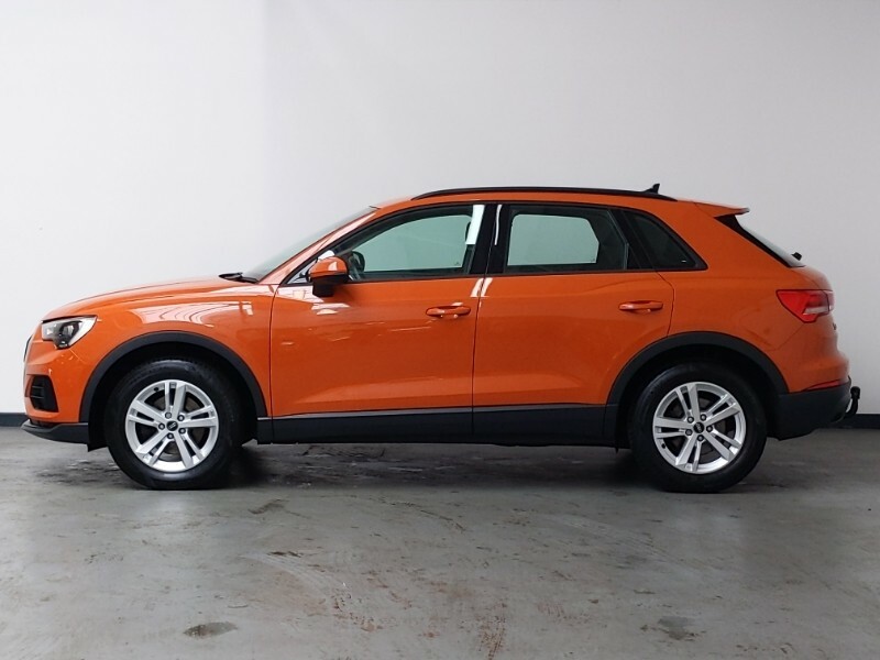 Audi Q3 35 Tfsi Technik Comfortsound Pack Orange #4
