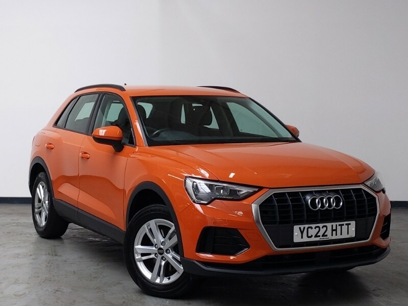 Audi Q3 35 Tfsi Technik Comfortsound Pack Orange