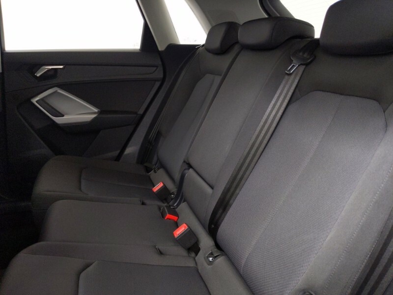 Audi Q3 35 Tfsi Technik Comfortsound Pack Orange #6