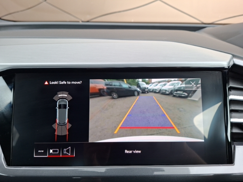 Audi Q4 E Tron 150Kw 40 82Kwh Sport Cs Grey #9