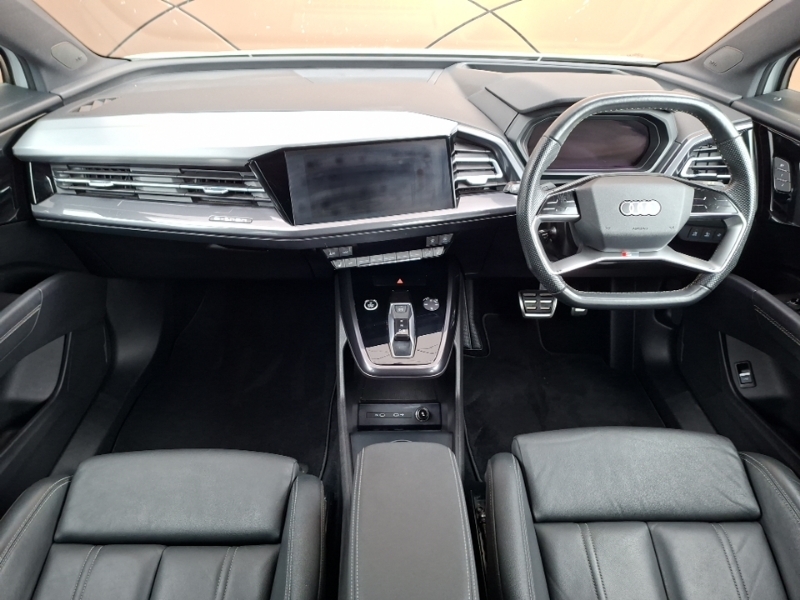 Audi Q4 E Tron 150Kw 40 82.77Kwh Edition 1 Cstech White #3