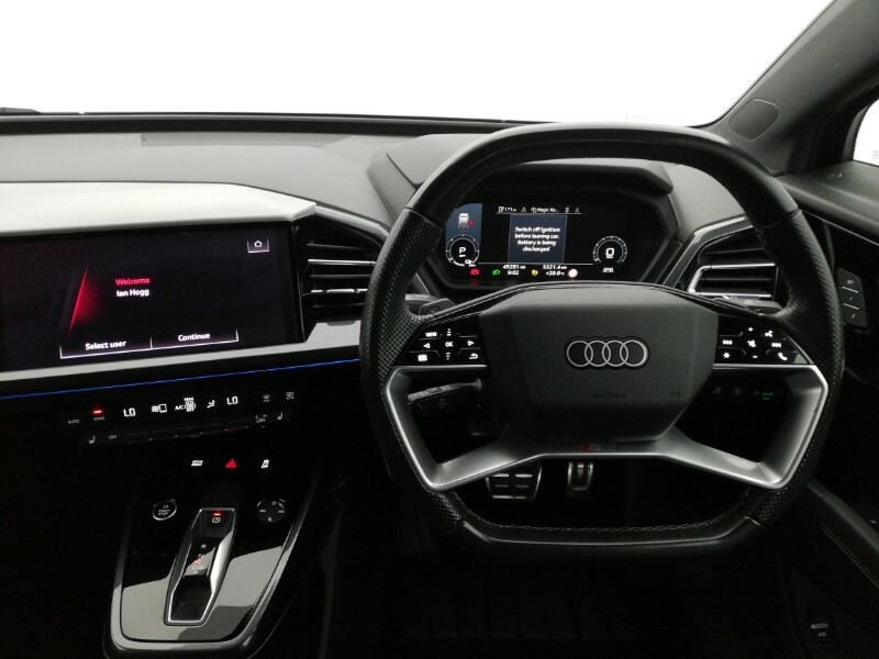 Audi Q4 E Tron Audi Q4 E-tron Q4 Sport 40 E-tron 150,00 Kw Purple #7