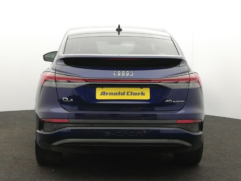 Audi Q4 E Tron Audi Q4 E-tron Q4 Sport 40 E-tron 150,00 Kw Purple #18