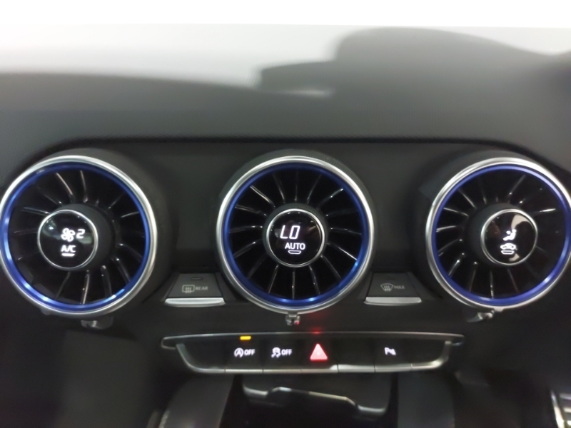 Audi TT RS 2.5T Fsi Tt Rs Quattro S Tronic Black #15