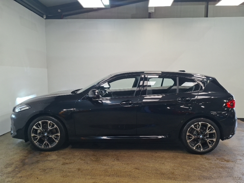 BMW 1 Series 120 M Sport Step LJ75EUA Black #4