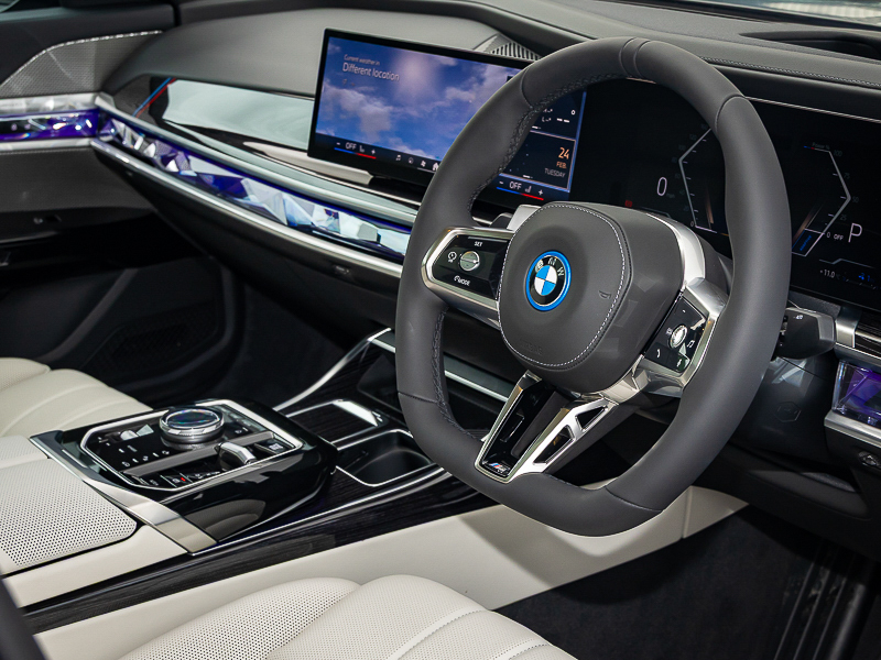 BMW 7 Series 750E Xdrive M Sport Black #6