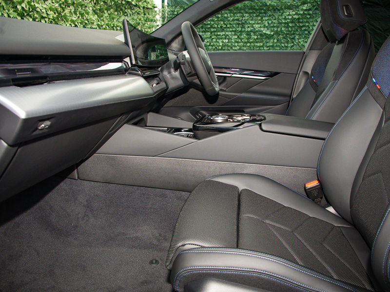 BMW i5 250Kw Edr40 M Sport Pro 84Kwh Techcomf Grey #7