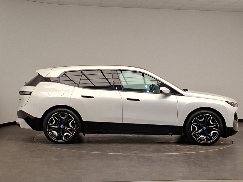 BMW iX 240Kw Xdrive40 M Sport 76.6Kwh White #3