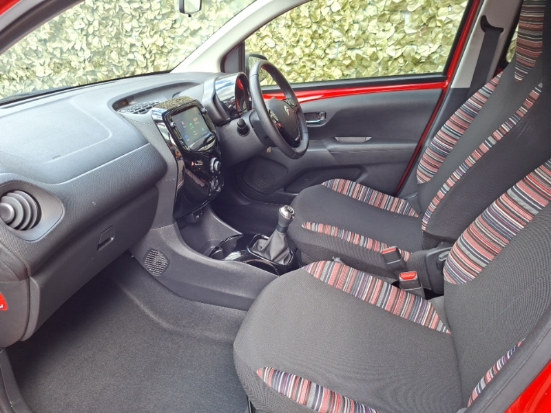 Citroen C1 1.0 Vti 72 Shine Red #5