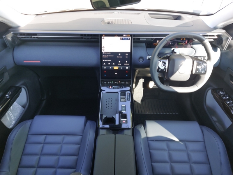 Citroen C5 Aircross 1.2 Hybrid 145 Max White #3