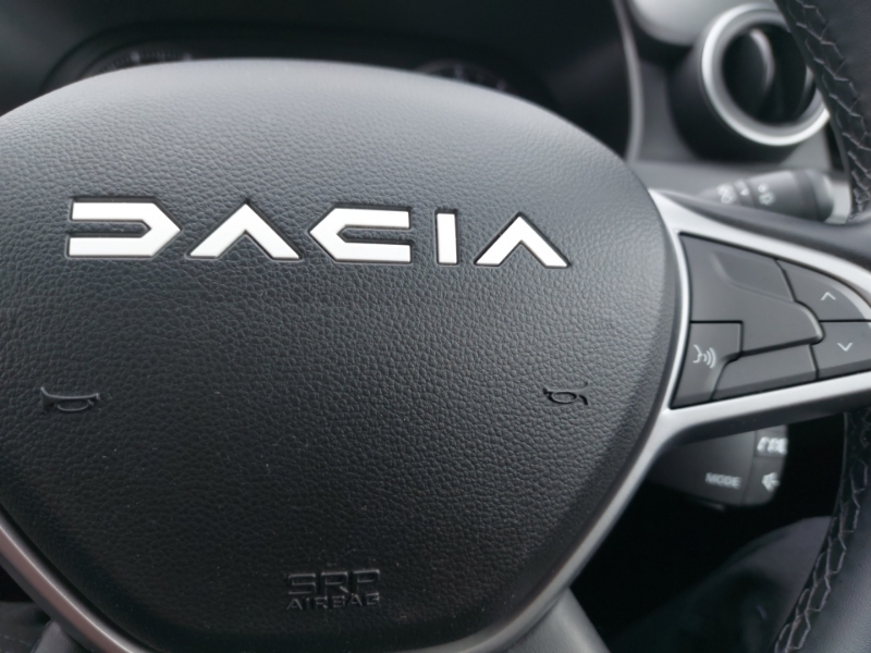 Dacia Duster 1.6 Hybrid 140 Journey Estate #13