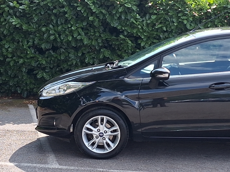 Ford Fiesta 1.2 Zetec 81 Bhp White #19