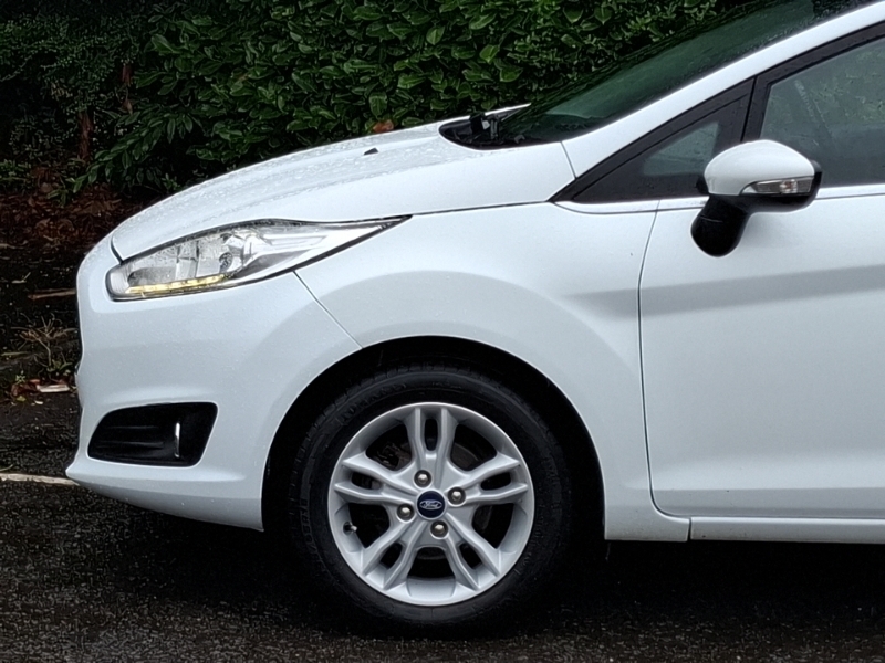 Ford Fiesta 2016 66 Zetec Grey #19