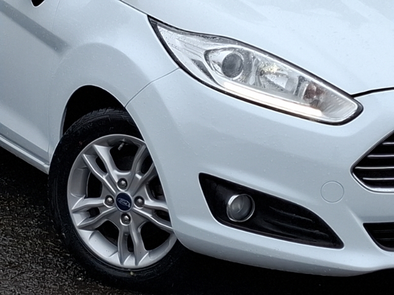 Ford Fiesta 2016 66 Zetec Grey #20
