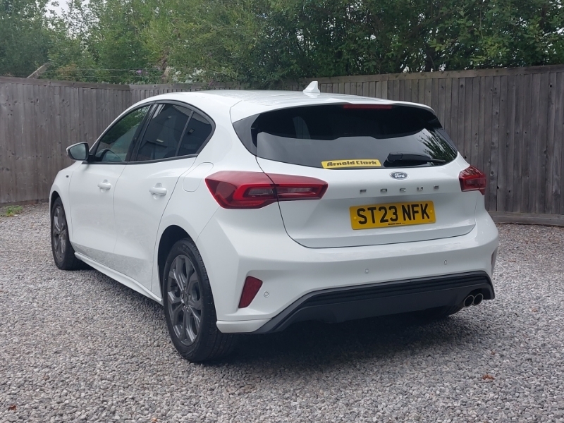 Ford Focus 1.0 Ecoboost St-line ST23NFK White #2