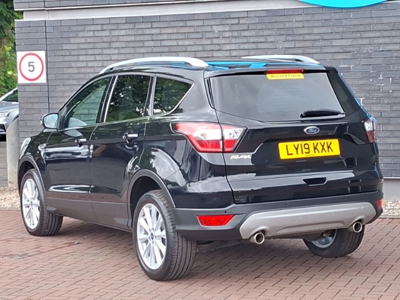 Ford Kuga 1.5 Ecoboost Titanium Edition 2Wd Black #2