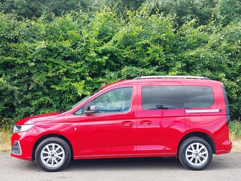 Ford Tourneo Connect 2.0 Ecoblue Titanium Red #4