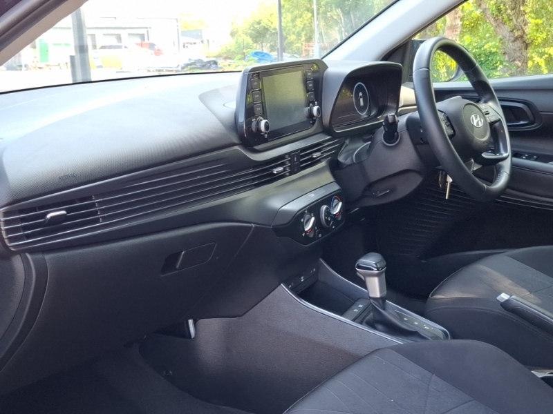 Hyundai Bayon 1.0 Tgdi 48V Mhev Se Connect Dct Black #5