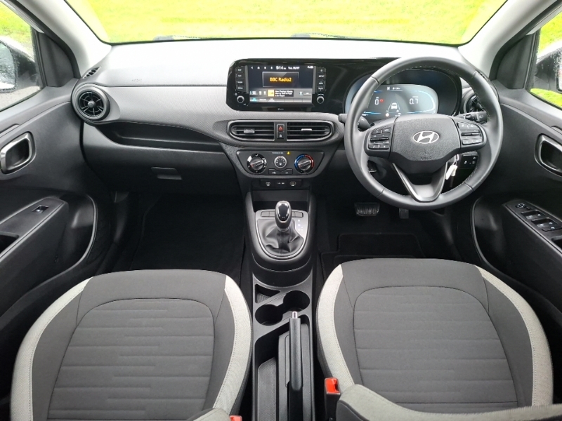 Hyundai I10 1.0 63 Advance Nav White #3