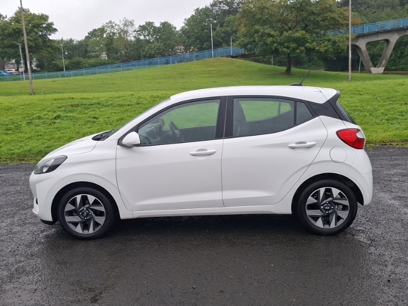 Hyundai I10 1.0 63 Advance Nav White #4