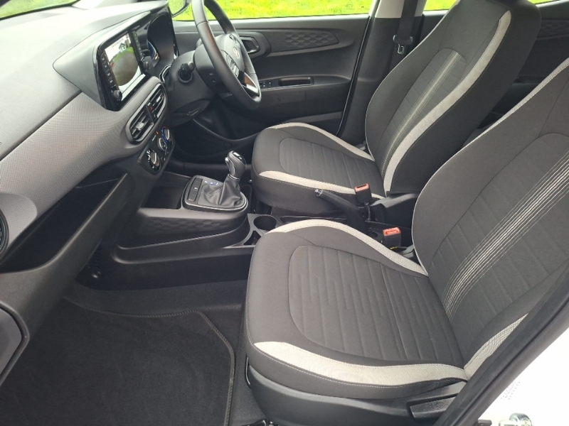 Hyundai I10 1.0 63 Advance Nav White #5