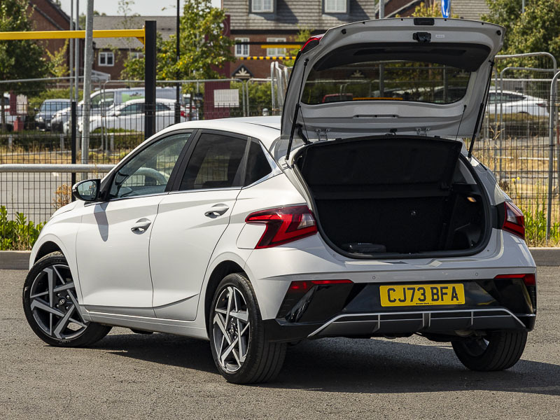 Hyundai I20 N Line White #8