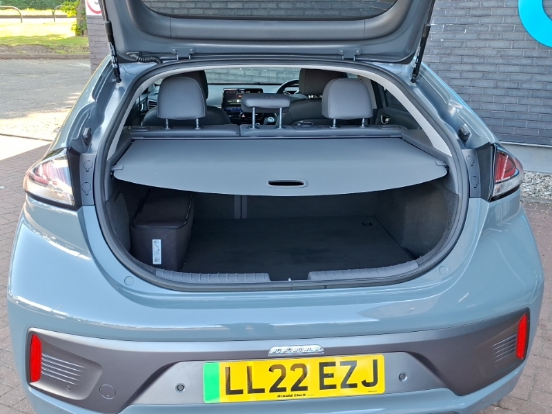 Hyundai Ioniq Hatchback Blue #18
