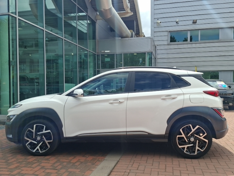 Hyundai Kona 1.6 Gdi Hybrid Premium Dct White #4