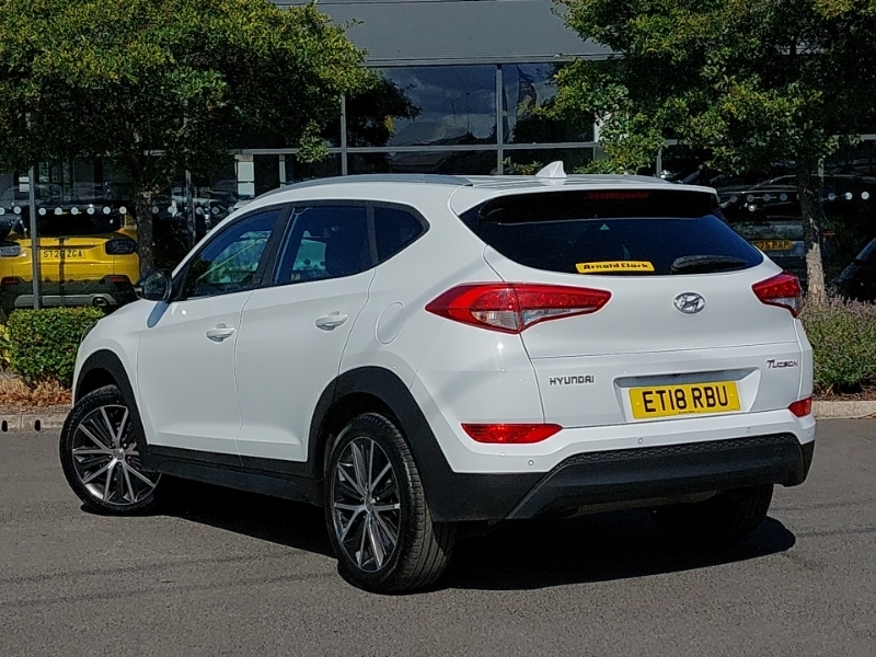 Hyundai Tucson 1.7 Crdi Blue Drive Go Se 2Wd Dct White #2